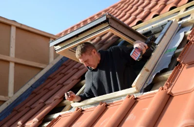 Pose de fenêtres de toit Velux à Mottier